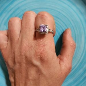 SILVER AND LIGHT PURPLE GEM STONE RING SIZE 8